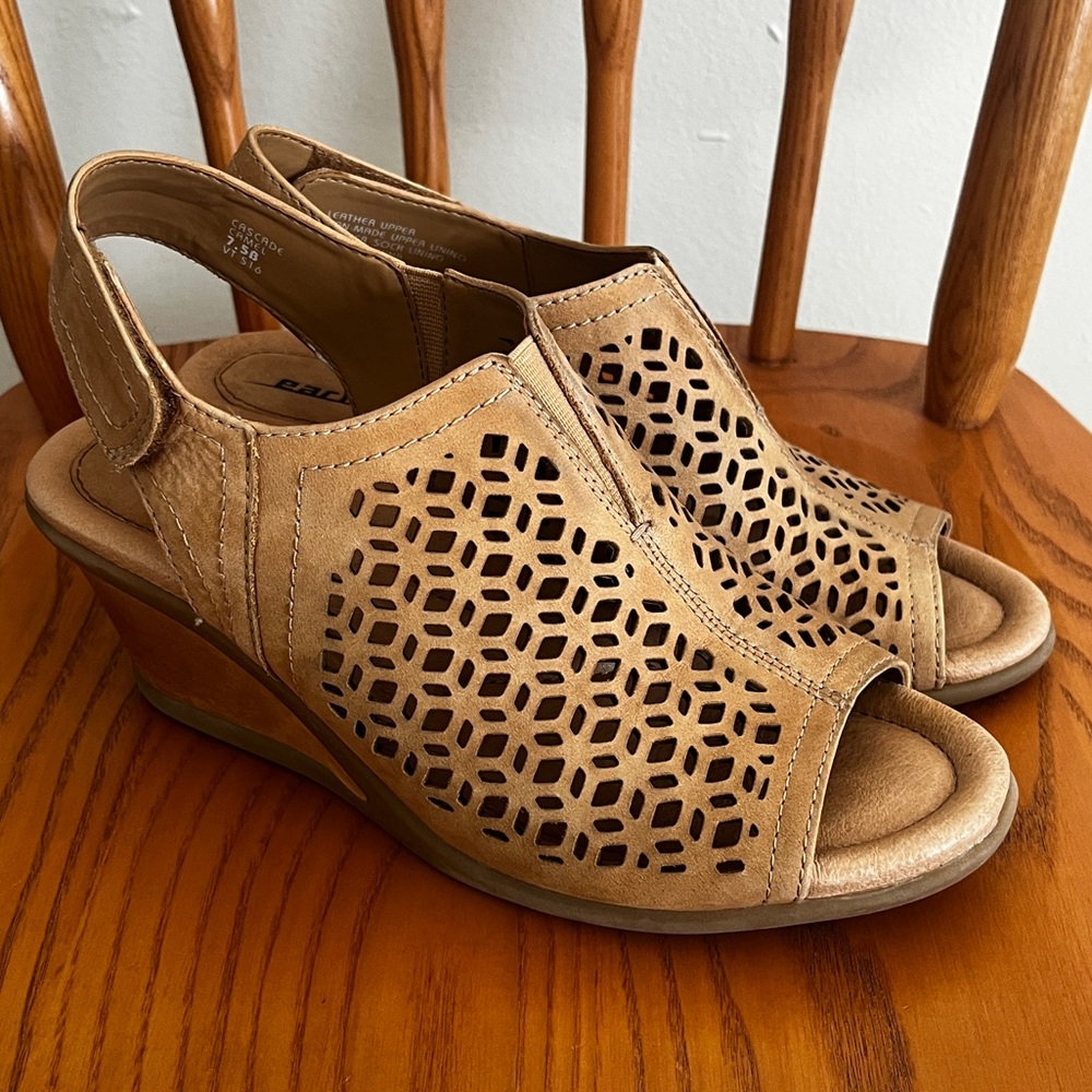 Earth Shoes Cascade Wedge